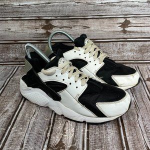 NIKE AIR HUARACHE Run Boys Youth 6.5 Y 6.5Y  Black White Shoe Sneaker 654275-040